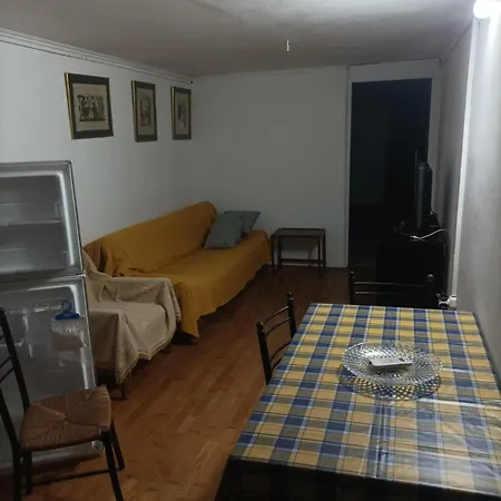 Apartmán βαχος 2 Tseratsiá